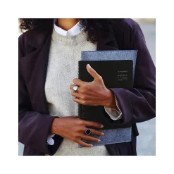 2025 AT-A-GLANCE Contemporary 8.25