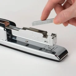 Swingline 747 Desktop Stapler, 25-Sheet Capacity, Chrome (74720)